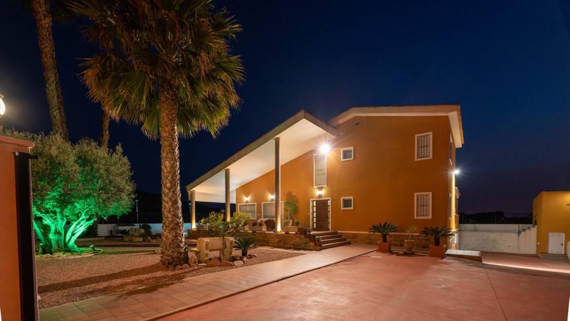 Venta - Chalet - Orihuela - Orihuela Centro