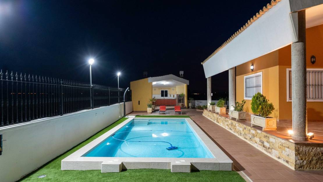 Venta - Chalet - Orihuela - Orihuela Centro