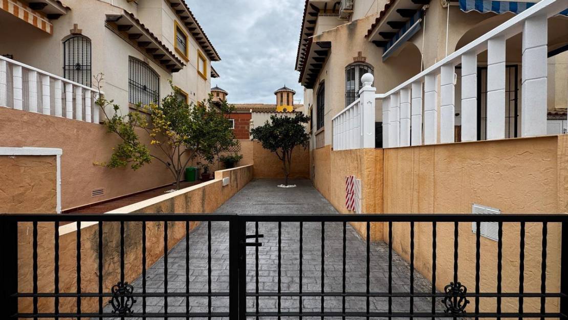 Venta - Chalet - Orihuela - Orihuela Costa