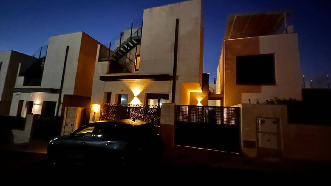 Venta - Chalet - Orihuela - Orihuela Costa