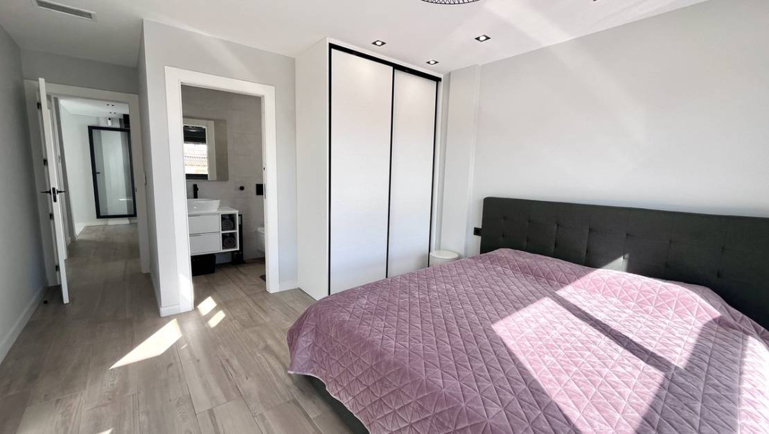 Venta - Chalet - Orihuela - Playa Flamenca