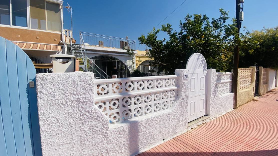 Venta - Chalet - Orihuela - Playa Flamenca