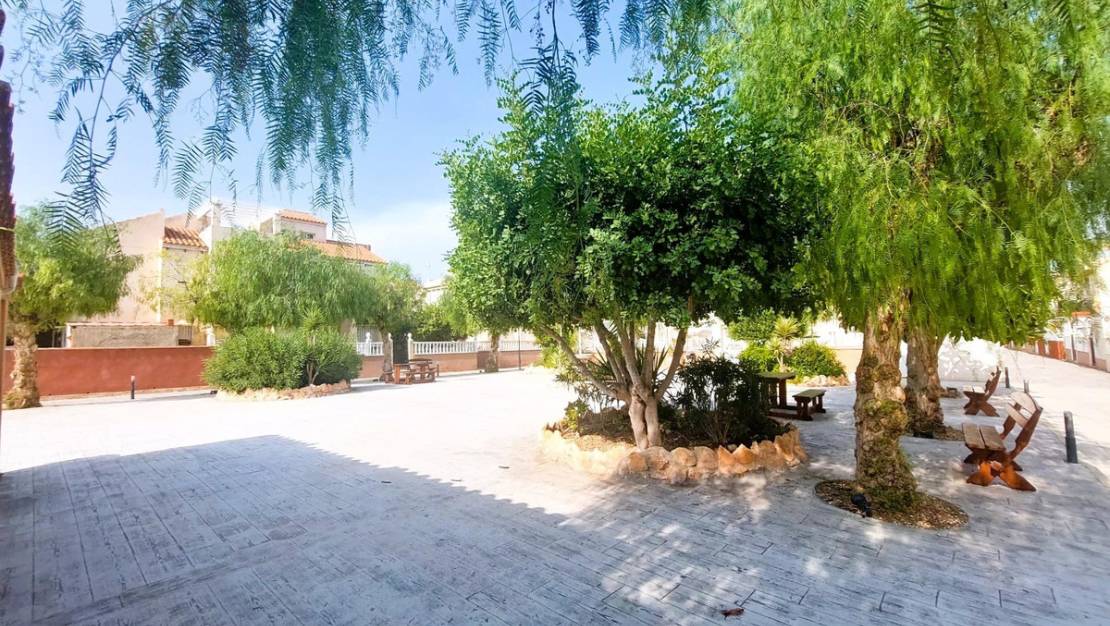 Venta - Chalet - Orihuela - Playa Flamenca