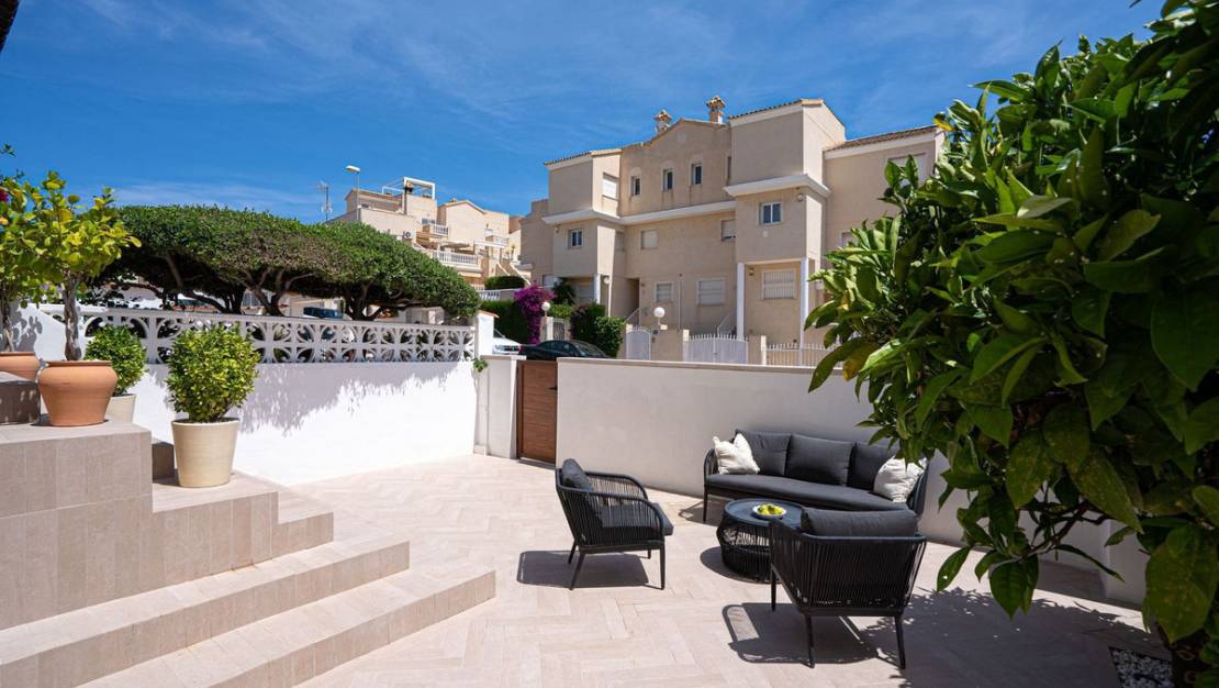 Venta - Chalet - Orihuela - Playa Flamenca