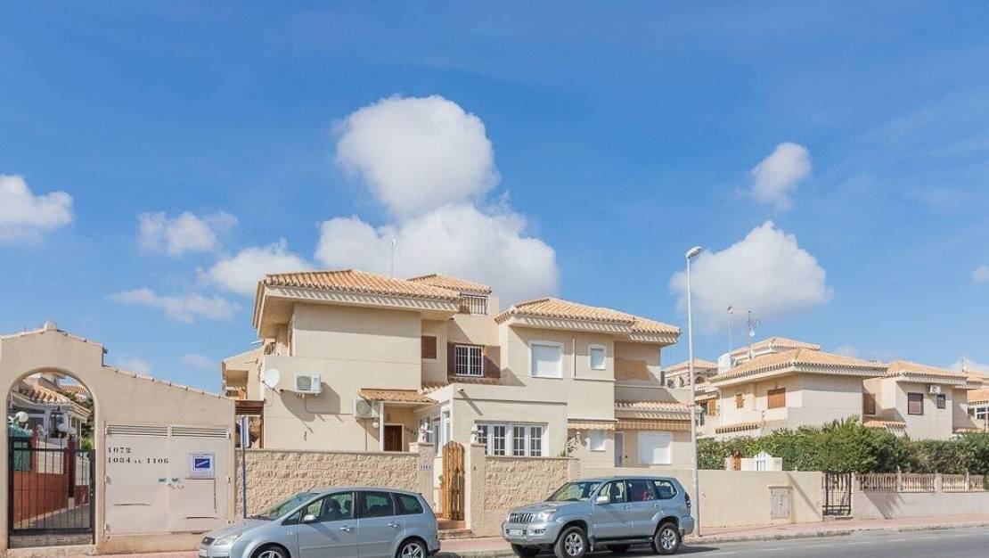 Venta - Chalet - Orihuela - Playa Flamenca