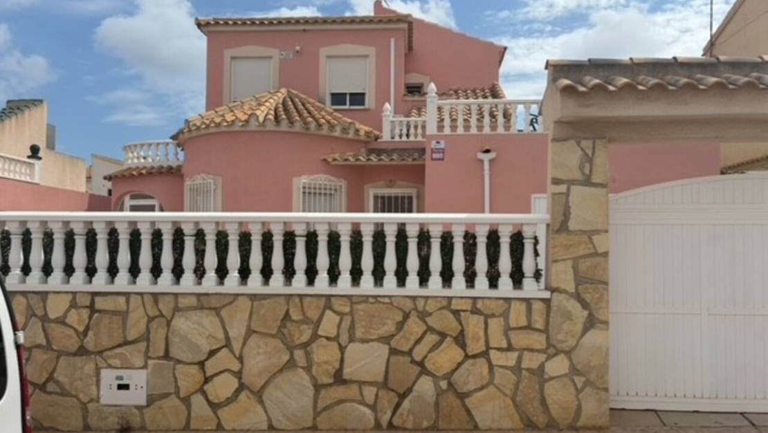 Venta - Chalet - Orihuela - Playa Flamenca