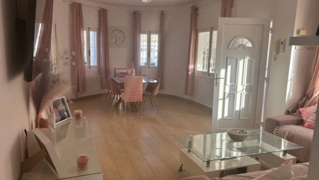 Venta - Chalet - Orihuela - Playa Flamenca