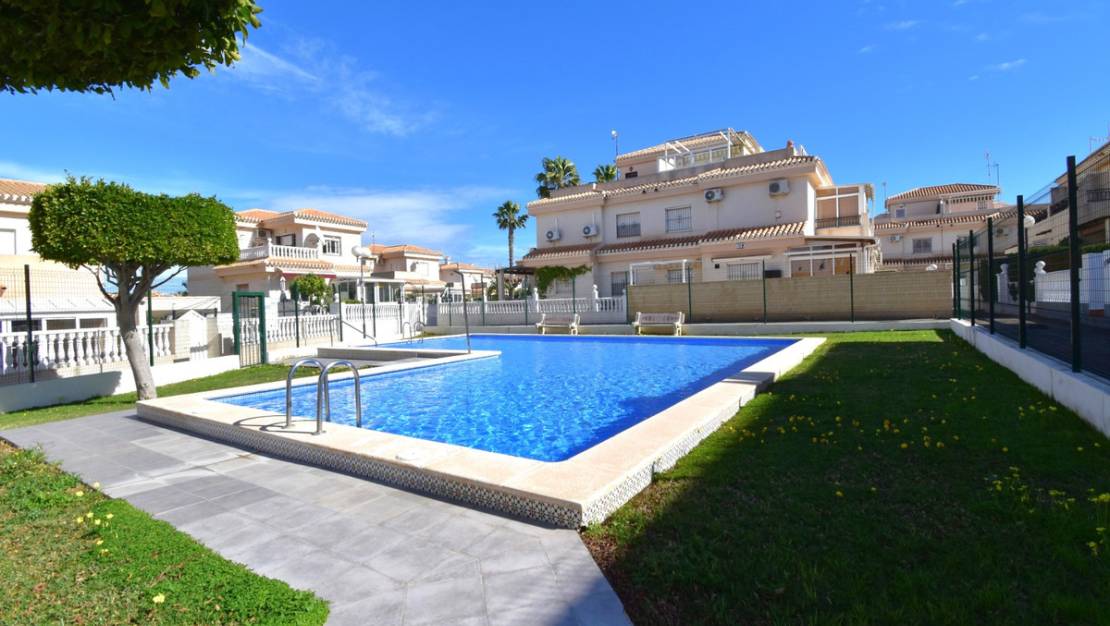 Venta - Chalet - Orihuela - Playa Flamenca