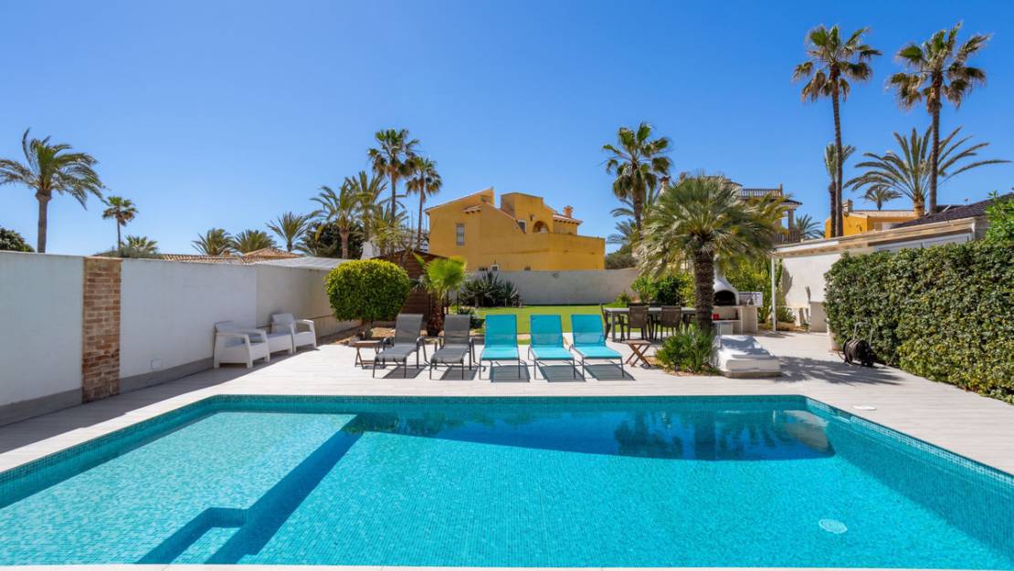 Venta - Chalet - Orihuela - Playa Flamenca