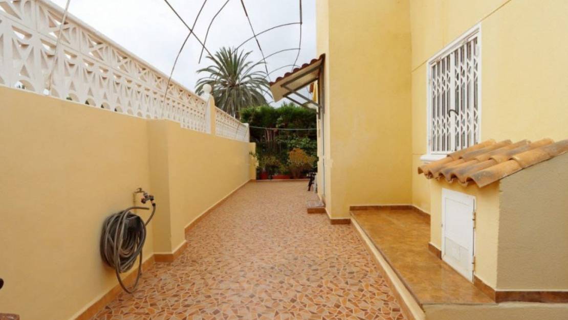 Venta - Chalet - Orihuela - Playa Flamenca