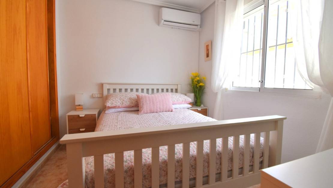 Venta - Chalet - Orihuela - Playa Flamenca