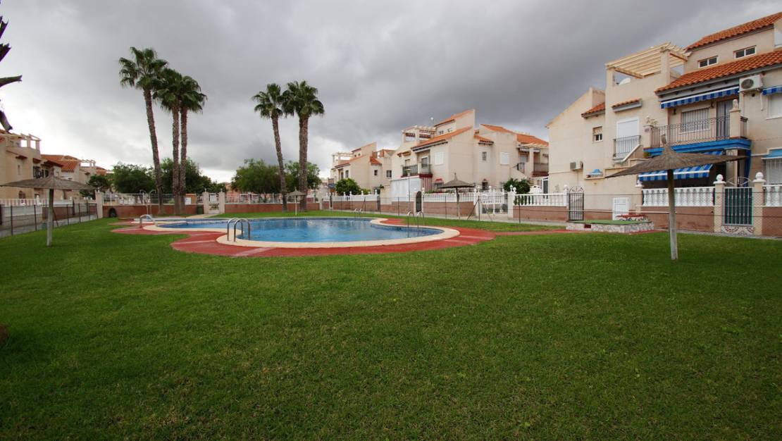 Venta - Chalet - Orihuela - Playa Flamenca