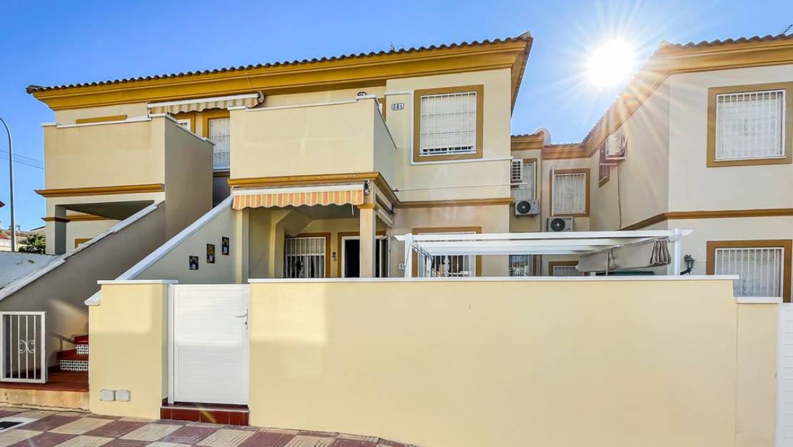 Venta - Chalet - Orihuela - Playa Flamenca