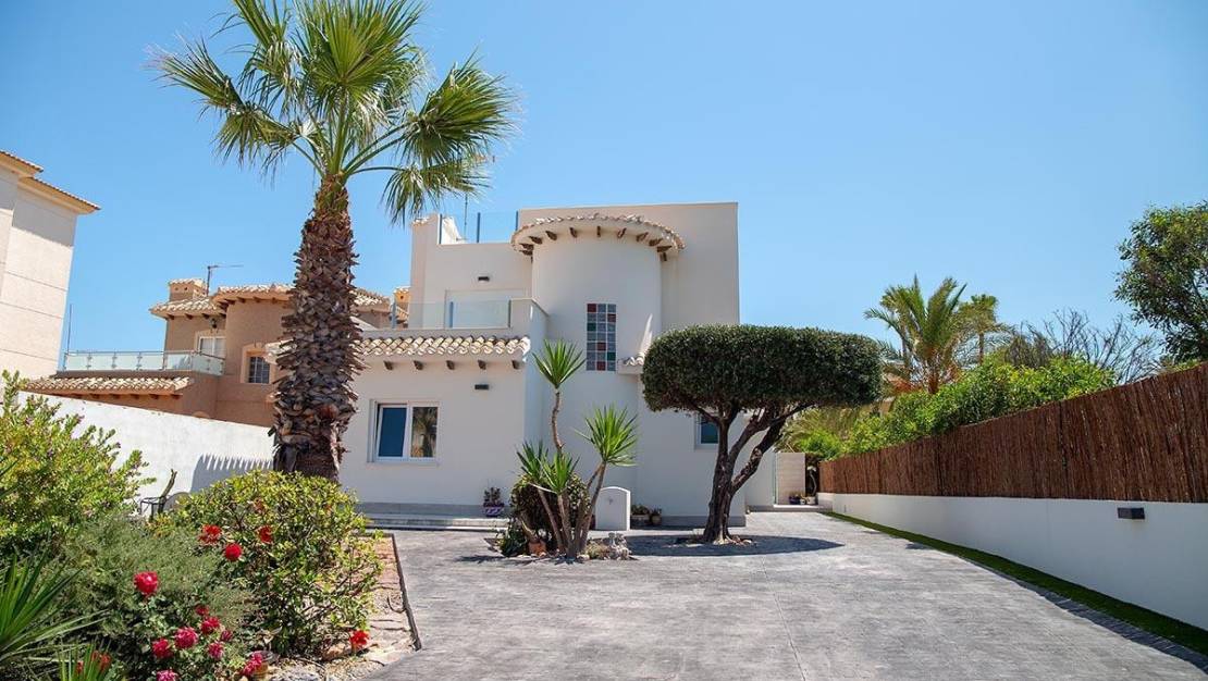 Venta - Chalet - Orihuela - Playa Flamenca