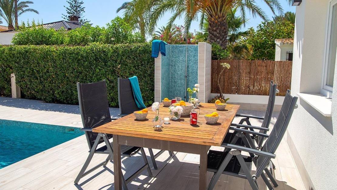 Venta - Chalet - Orihuela - Playa Flamenca
