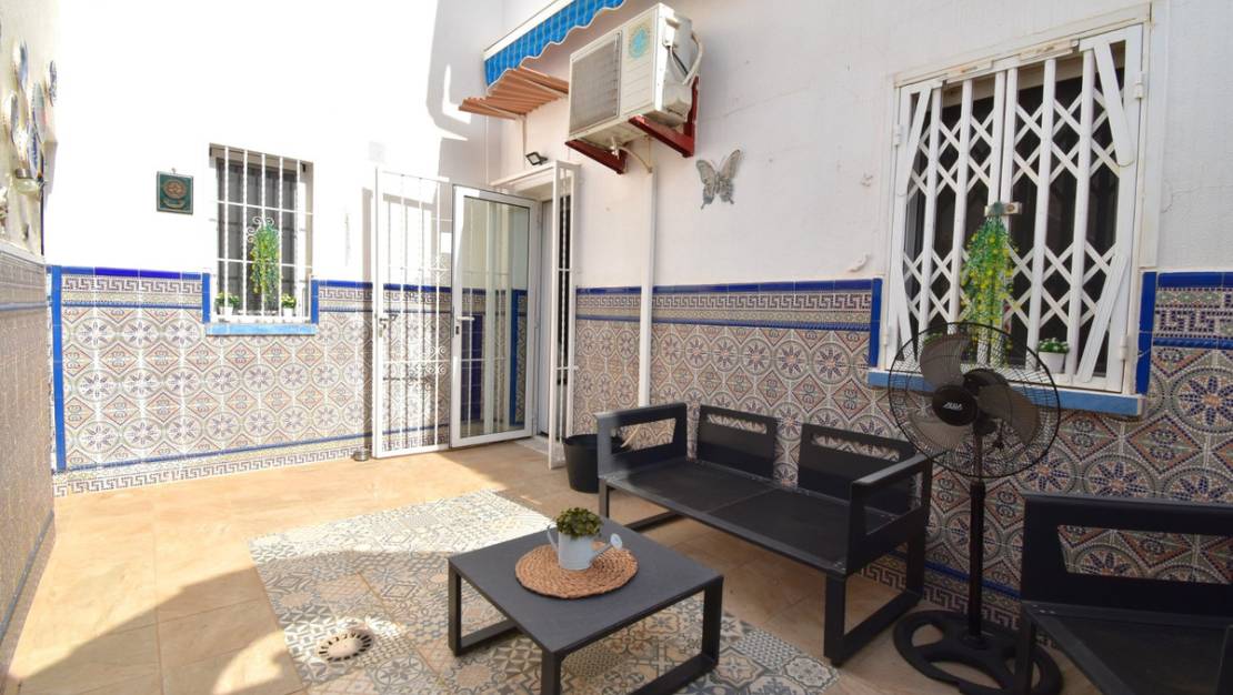 Venta - Chalet - Orihuela - Playa Flamenca
