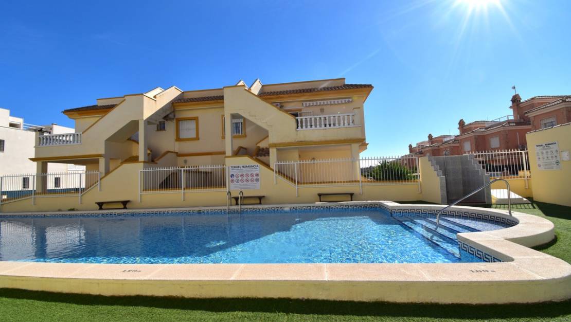 Venta - Chalet - Orihuela - Playa Flamenca