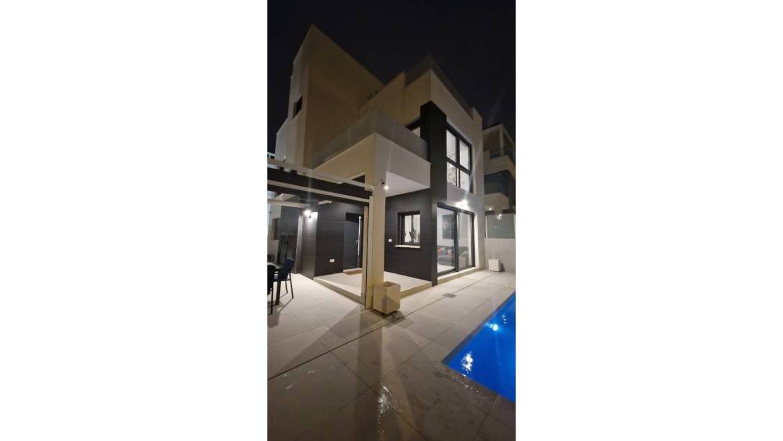Venta - Chalet - Orihuela - Punta Prima