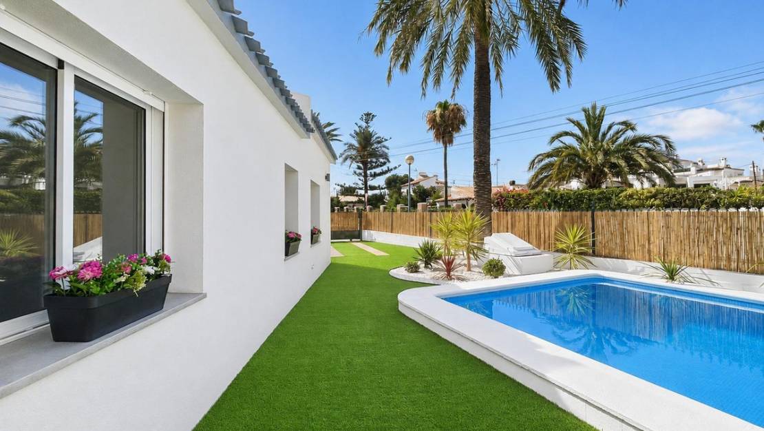 Venta - Chalet - Orihuela - Punta Prima