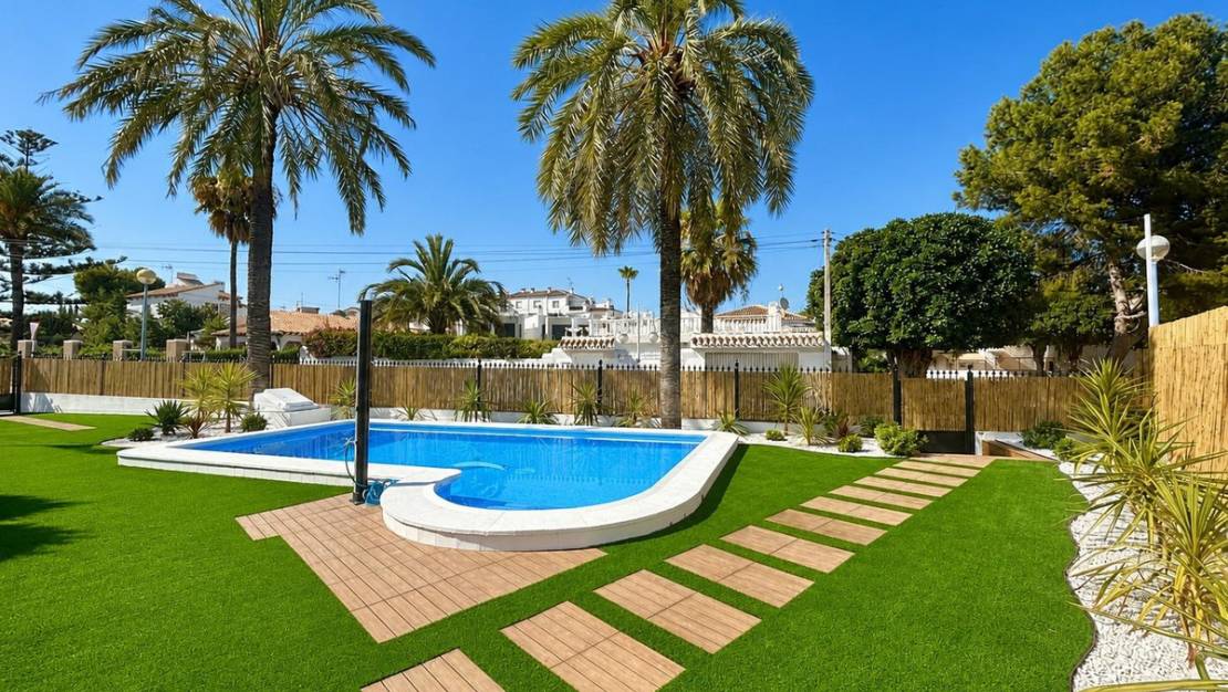 Venta - Chalet - Orihuela - Punta Prima