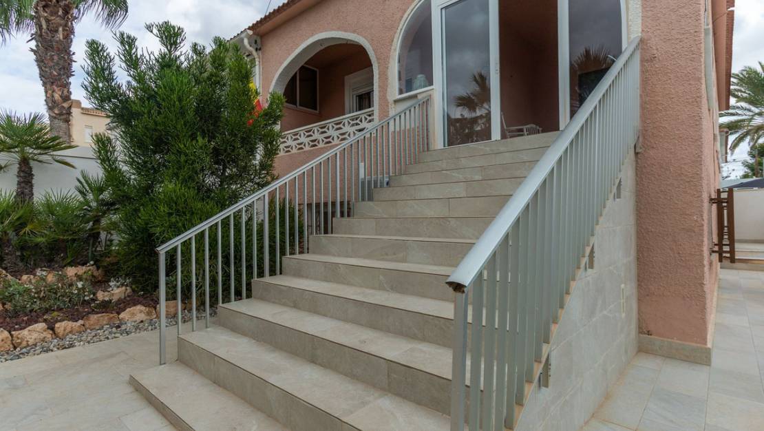 Venta - Chalet - Orihuela - Punta Prima