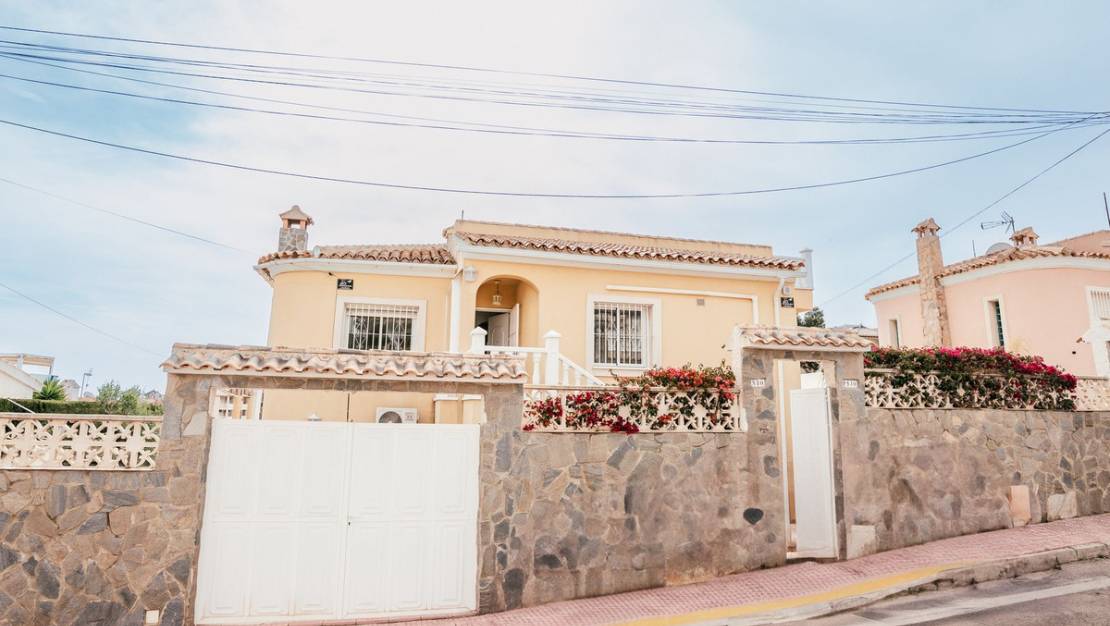 Venta - Chalet - Orihuela - Villamartin