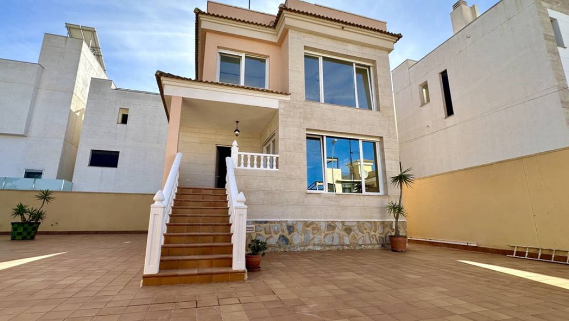 Venta - Chalet - Orihuela - Villamartin