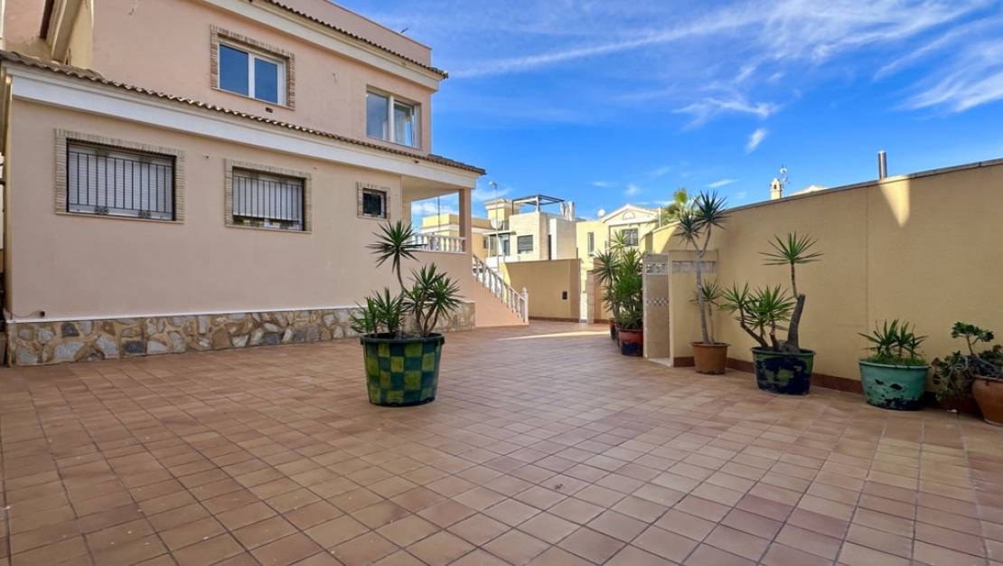 Venta - Chalet - Orihuela - Villamartin