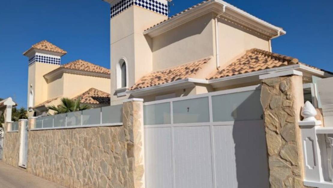 Venta - Chalet - Orihuela - Villamartin