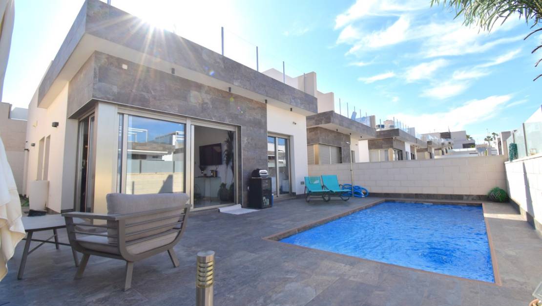 Venta - Chalet - Orihuela - Villamartin
