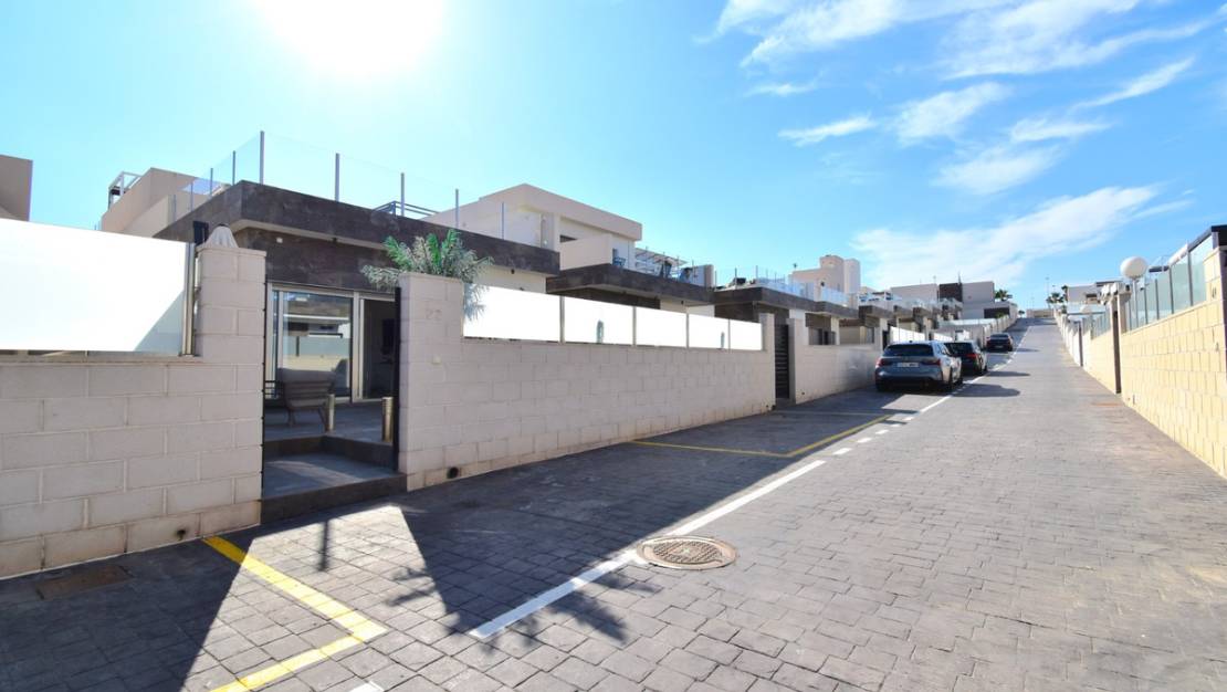 Venta - Chalet - Orihuela - Villamartin