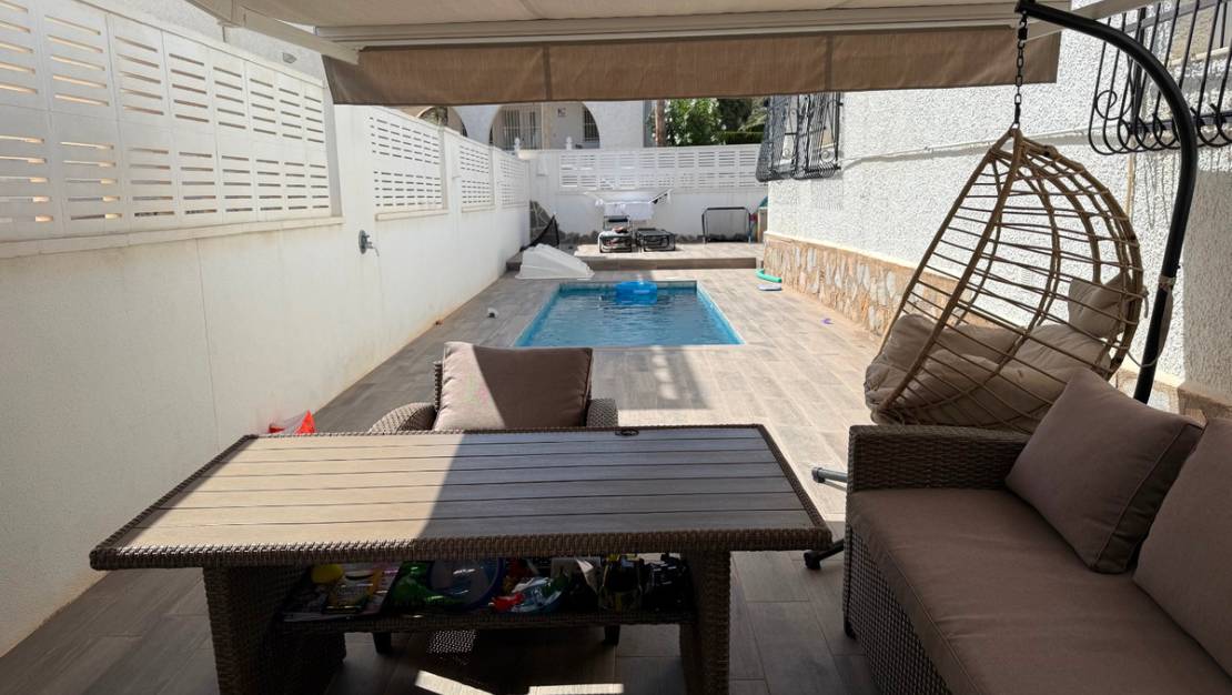 Venta - Chalet - Orihuela - Villamartin