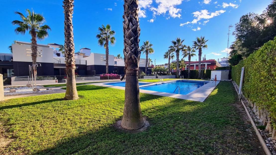 Venta - Chalet - Orihuela - Villamartin