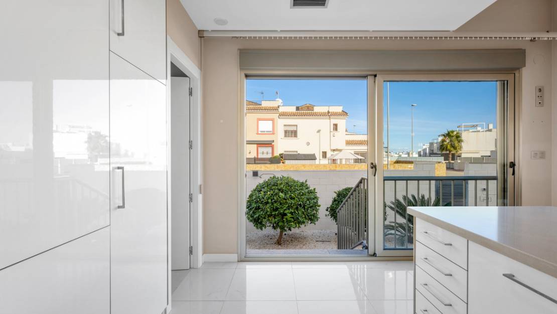 Venta - Chalet - Orihuela - Villamartin