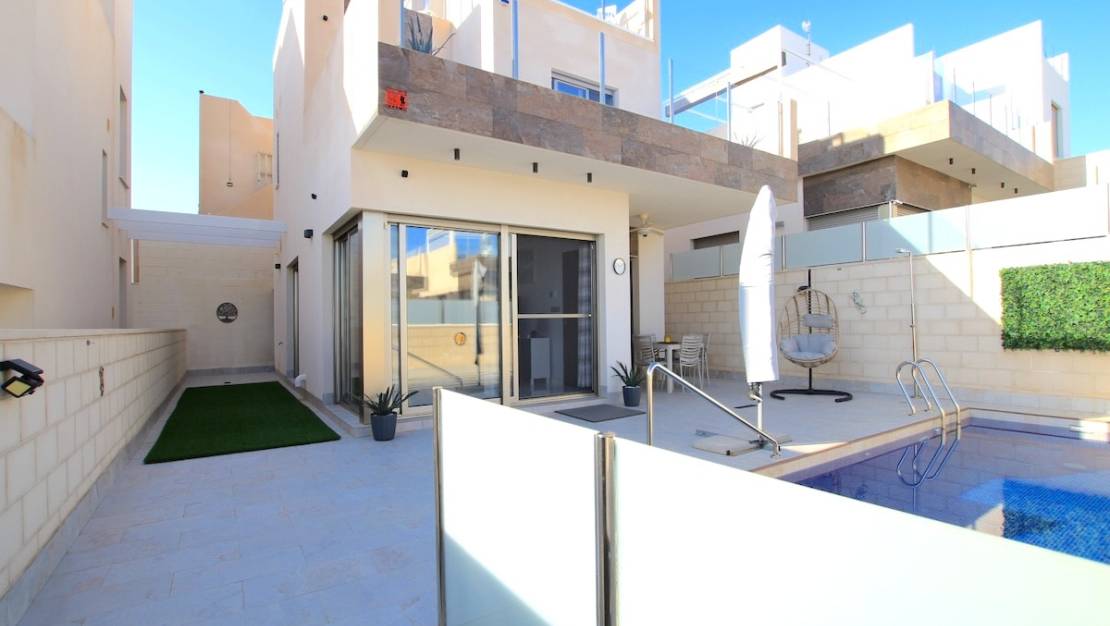 Venta - Chalet - Orihuela - Villamartin