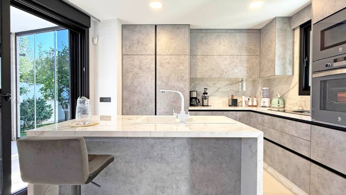 Venta - Chalet - Orihuela - Villamartin