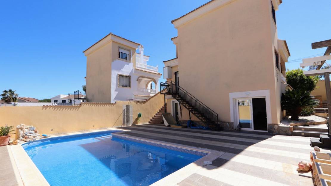 Venta - Chalet - Orihuela - Villamartin