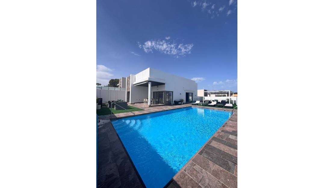 Venta - Chalet - Orihuela - Villamartin
