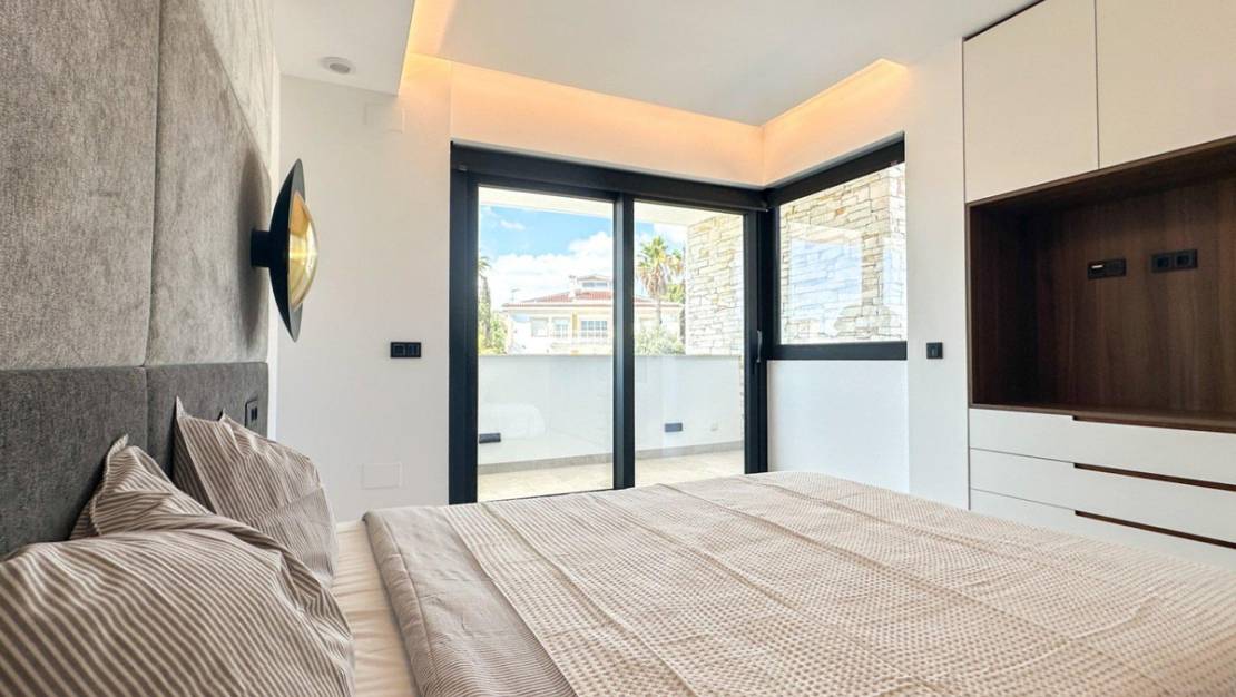 Venta - Chalet - Orihuela - Villamartin