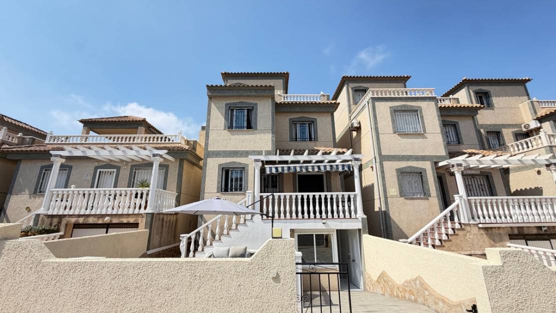 Venta - Chalet - Orihuela - Villamartin