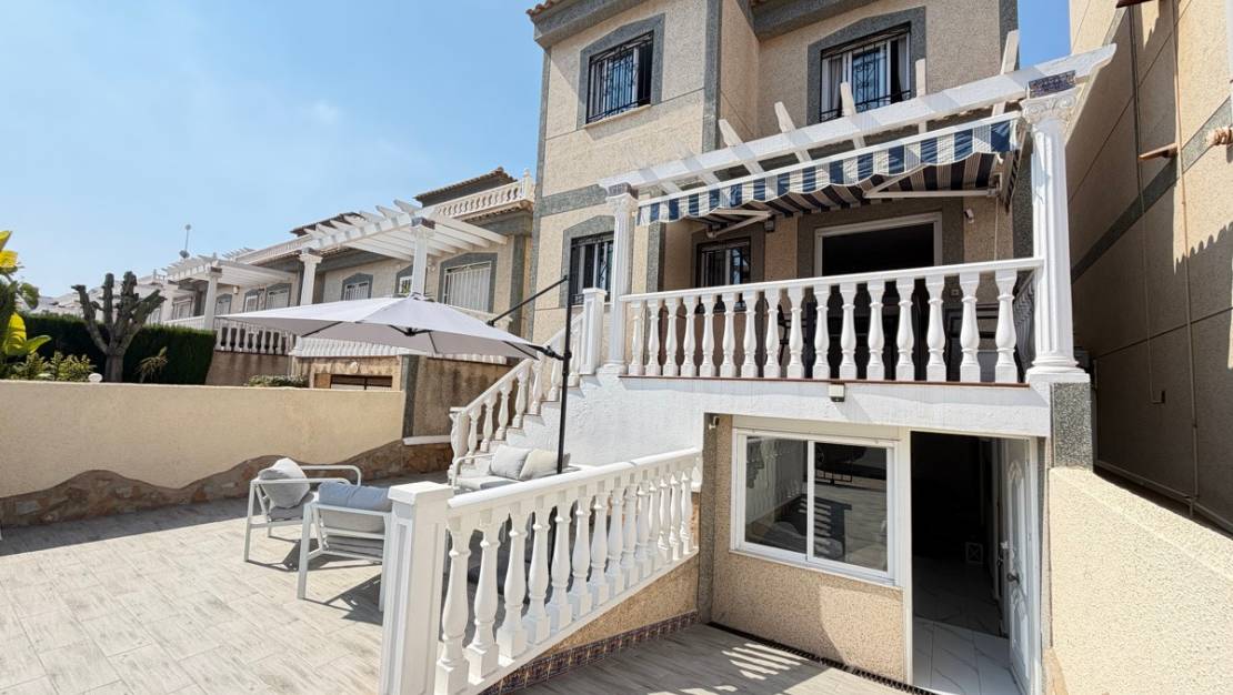 Venta - Chalet - Orihuela - Villamartin