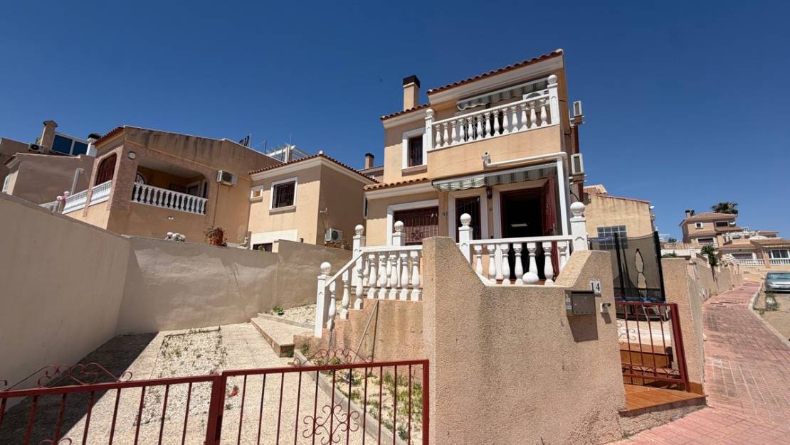 Venta - Chalet - Orihuela - Villamartin