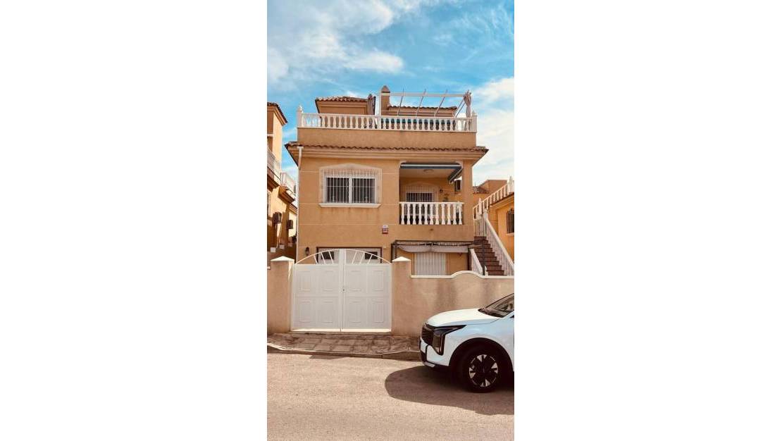 Venta - Chalet - Orihuela - Villamartin