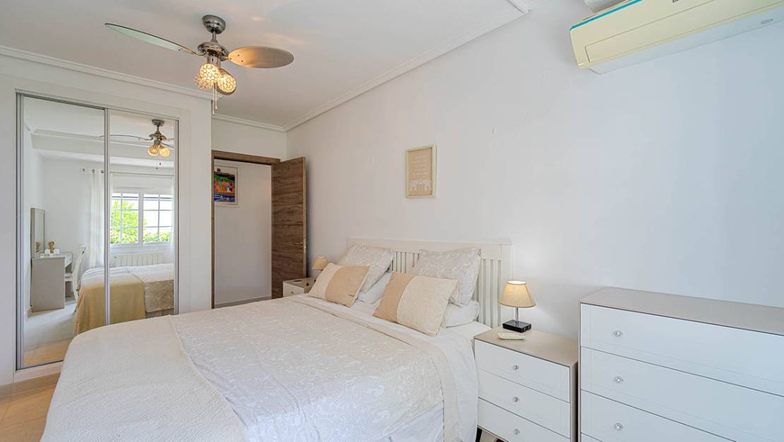 Venta - Chalet - Orihuela - Villamartin
