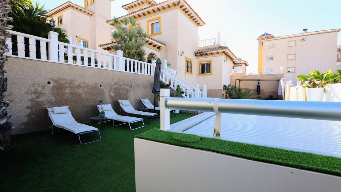 Venta - Chalet - Orihuela - Villamartin