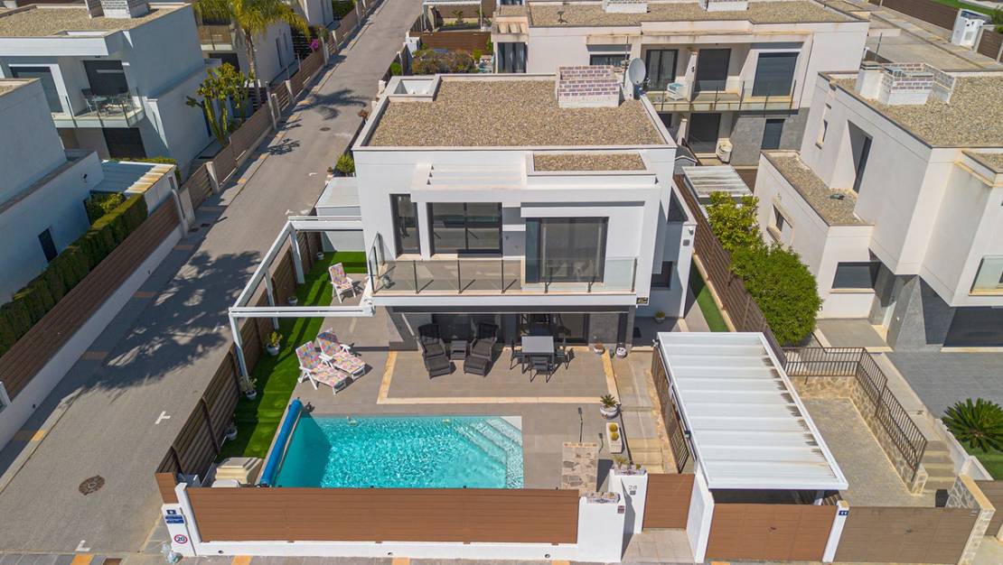 Venta - Chalet - Orihuela - Vistabella Golf