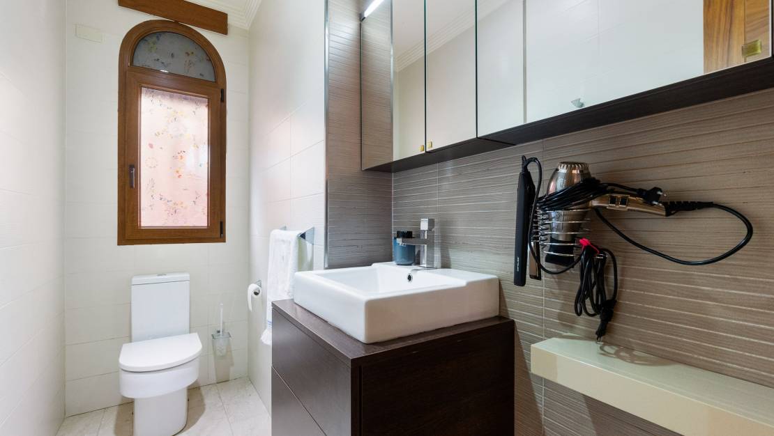 Venta - Chalet - Orihuela
