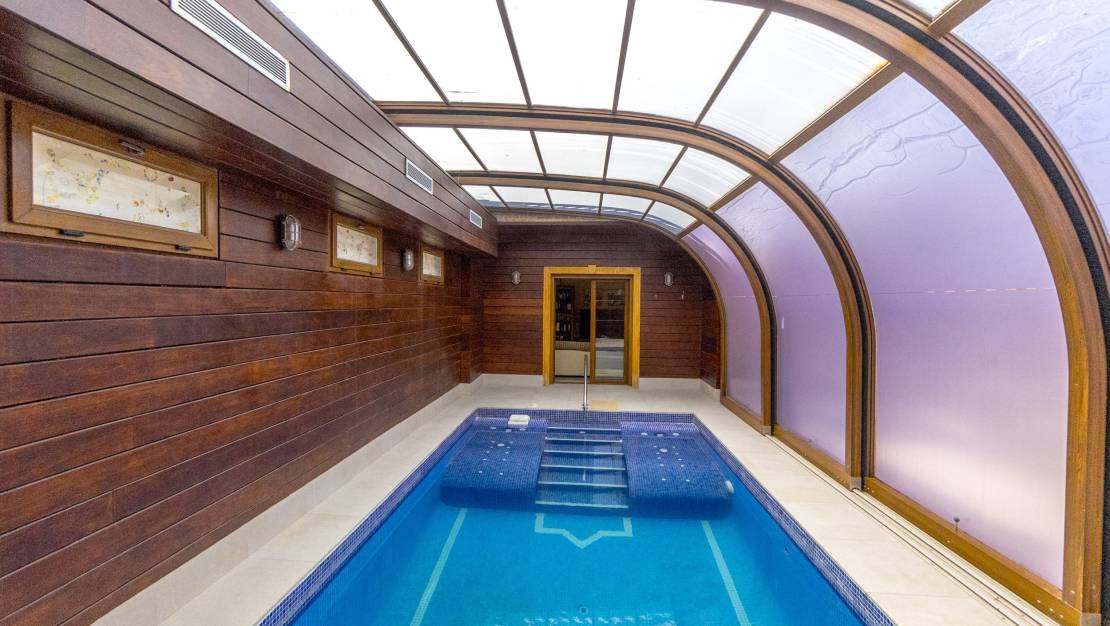 Venta - Chalet - Orihuela