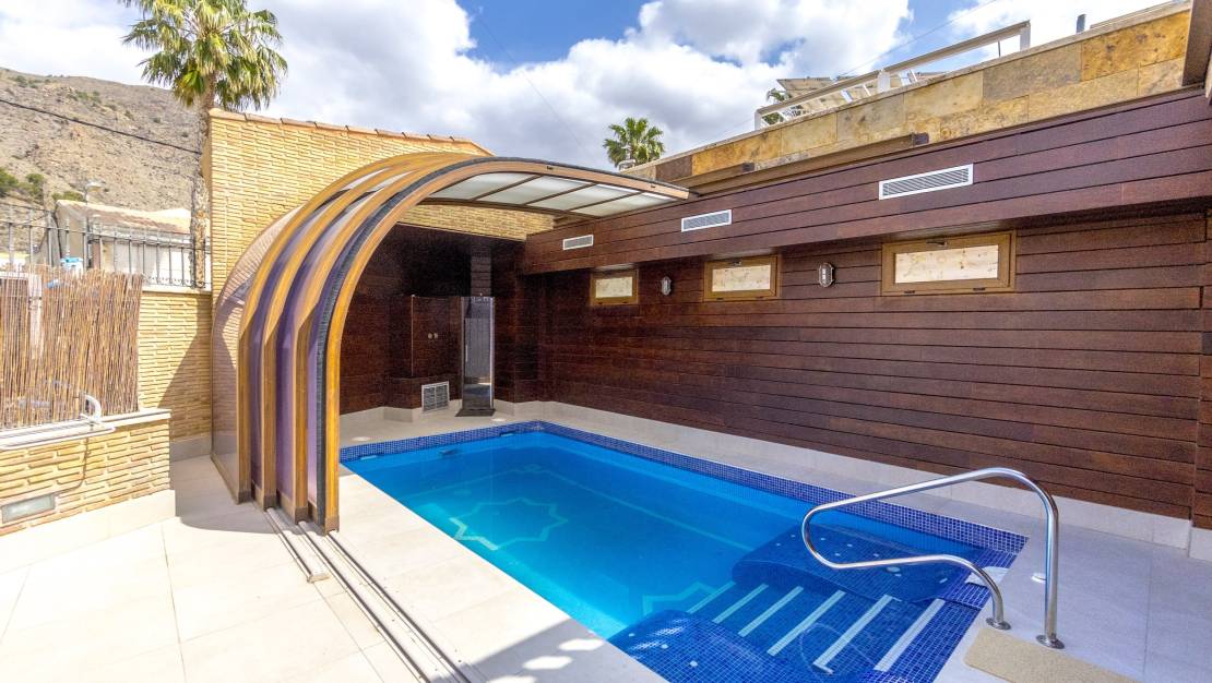 Venta - Chalet - Orihuela