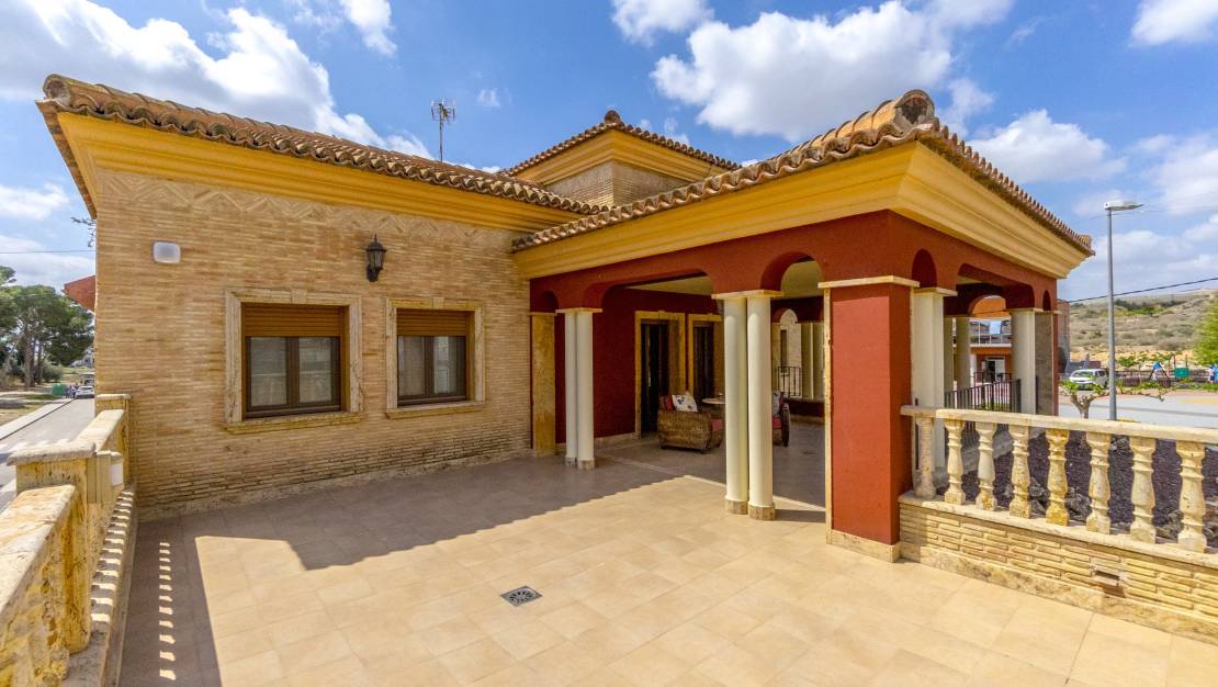 Venta - Chalet - Orihuela